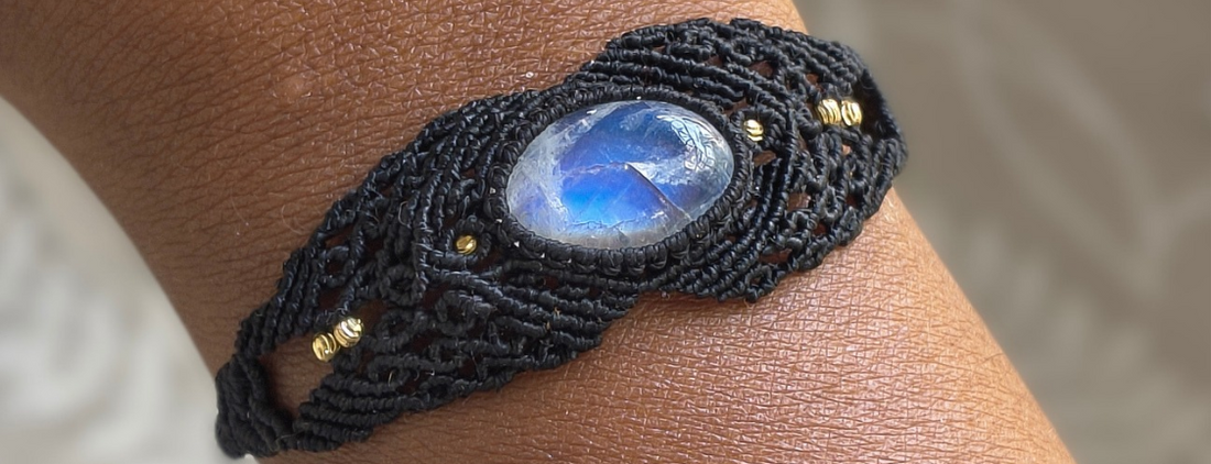 Moonstone gemstone meaning healing properties and benefits.