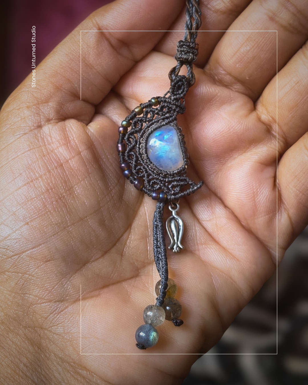 Spiritual jewelry - Handmade crescent moon macramé necklace with glowing moonstone gemstone 